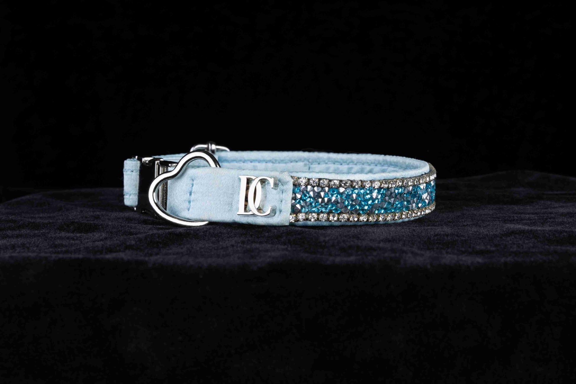 Hundehalsband „Royal Sky“ – königsblau mit Kristallen