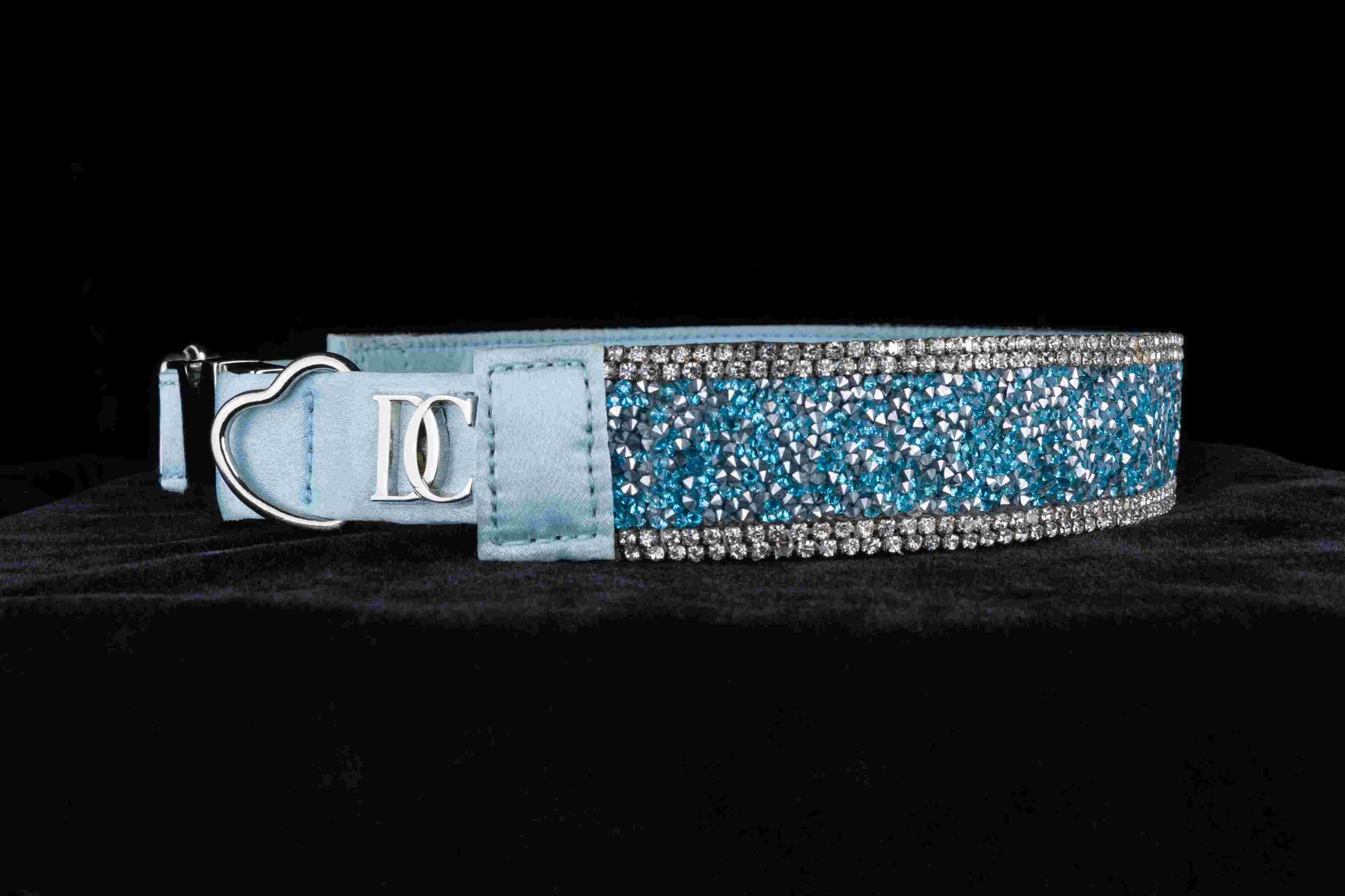 Hundehalsband „Royal Sky“ – königsblau mit Kristallen